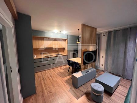 Dau in chirie 2 camere - lux - loc de parcare inclus - Fotografie 5