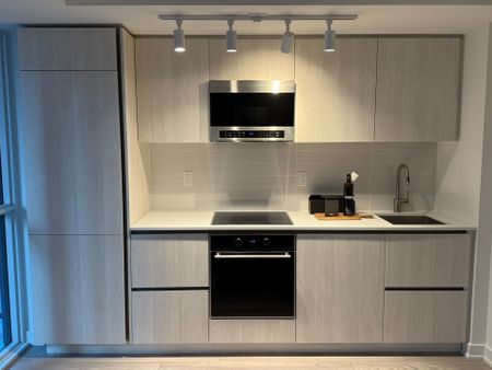 For Lease - 110 Broadway Avenue Unit# 307, Toronto, Ontario - Photo 3