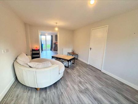 The Roebuck, Little Eriswell, Brandon, IP27 - Photo 2