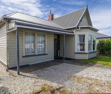 Charming 3-Bedroom Home - Photo 3