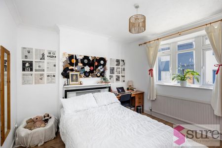 4 bedroom terraced house to rent - Photo 4
