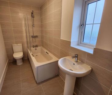 2 bedroom semi-detached house to rent - Photo 1