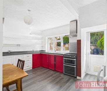 4 bedroom terraced house to rent - Photo 5