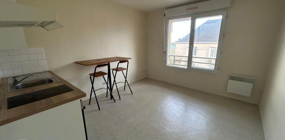 Location Appartement 1 pièce 19m² LAVAL 53000 - Photo 2