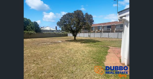 Charming Family Home in Central Dubbo - Photo 1