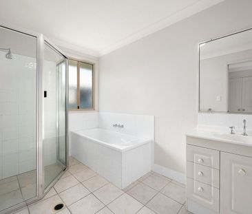 EXCELLENT FAMILY HOME WITH SHED - Photo 2