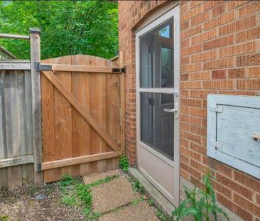 For Lease - 378 Martin Street, Milton, Ontario - Photo 4