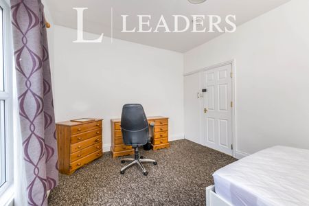 4 bedroom house to rent Hunter Street, Northampton, NN1 - Photo 3