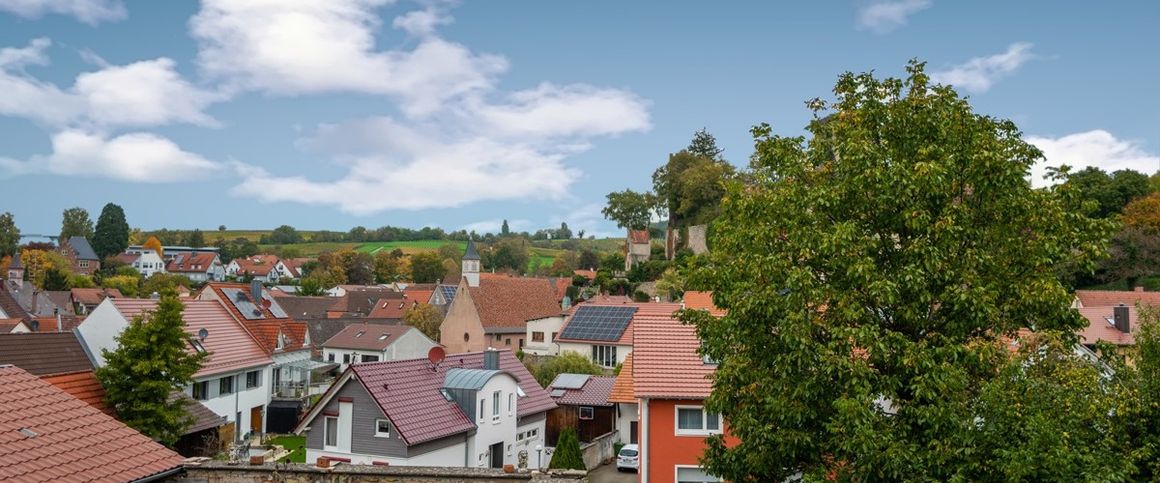 Bezugsfreies Einfamilienhaus mit ausreichend Platz in Bruchsal-Obergrombach - Foto 1