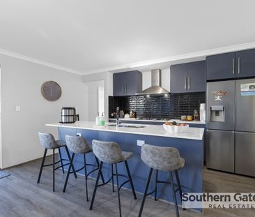 Modern Family Home - Photo 5