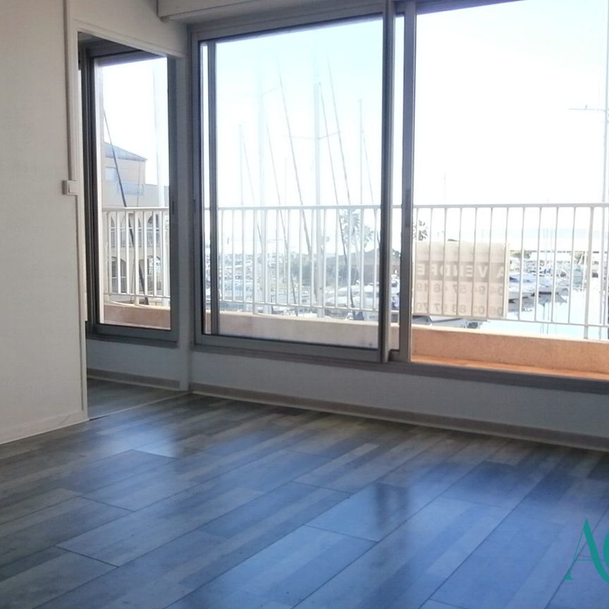 Location Appartement 2 pièces 32m² HYERES 83400 - Photo 1
