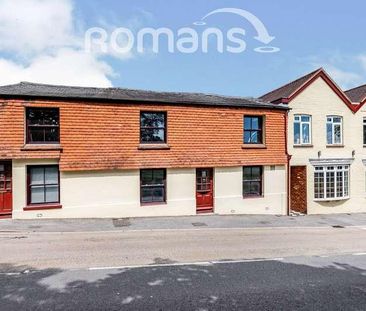 Upper Hale Road, Farnham, GU9 - Photo 2