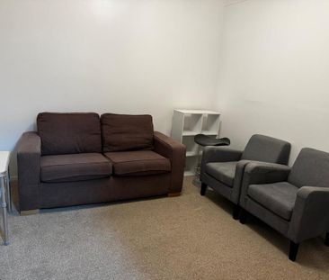 House share to rent - Photo 4