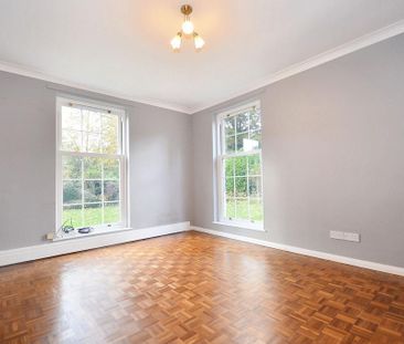 4 bedroom detached house to rent - Photo 4