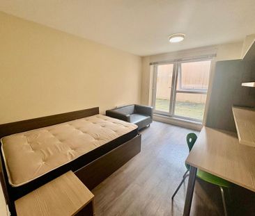 Studio to rent - Photo 1