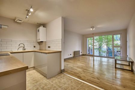 Apartment 202 Margarita Plaza, 81 Adelaide Street, Belfast, BT2 8FF - Photo 2