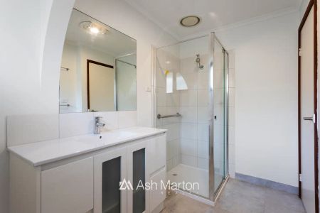 “Expansive Family Home with Fully Self-Contained 3 Bedroom Unit” - Photo 5