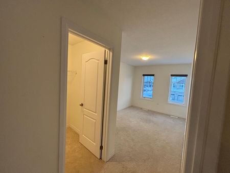 For Lease - 106 Selection Heights, Thorold, Ontario - Photo 3