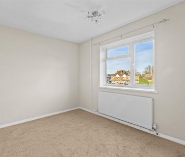 Rutherford Road, Aylesbury - Photo 5