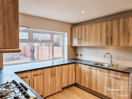 5 bedroom semi-detached house to rent - Photo 1