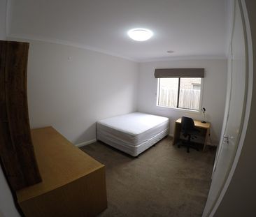 One Room Available - Room 4 - Photo 2
