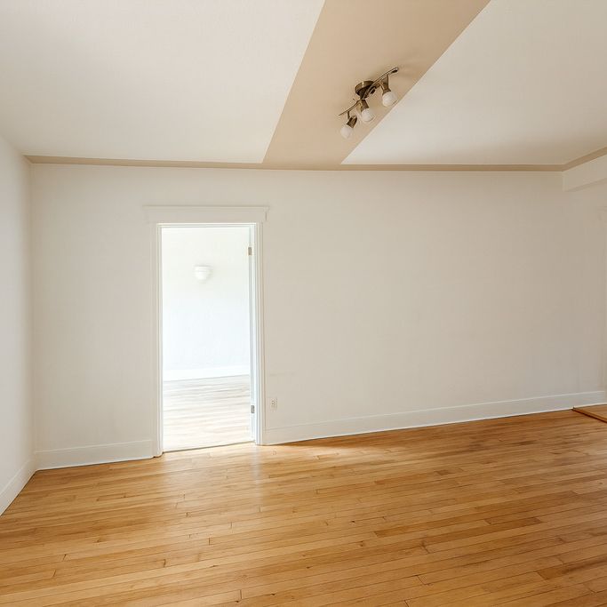 ⚠️ 5½ DISPONIBLE DÉS MAINTENANT⚠️ - Photo 1