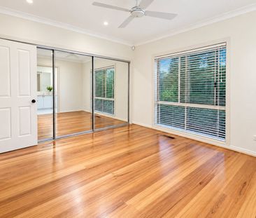 Spacious Family Home in the Glen Waverley Secondary College Zone (STSA) - Photo 3