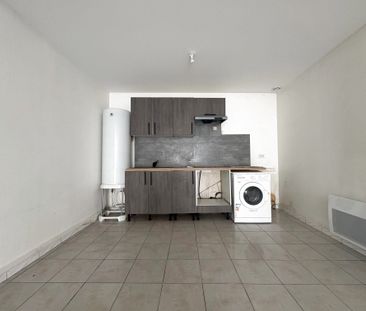 Location Maison 3 pièces 71m² BORDEAUX 33000 - Photo 2