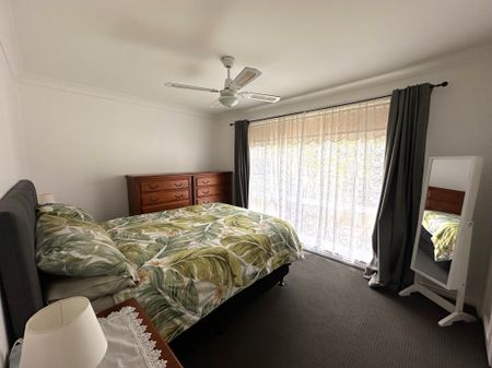 Two Bedroom Villa - Central Location! - Photo 3