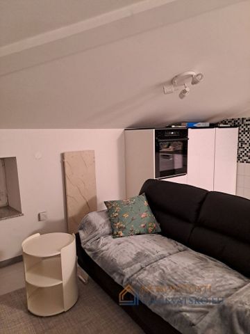 Pronájem bytu 2+kk 94 m² - Fotografie 2