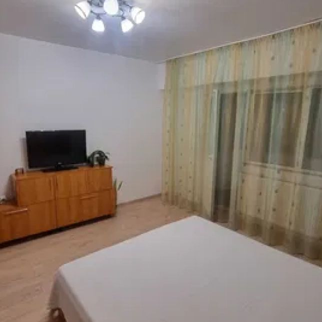 Apartament de inchiriat, 1 camera, decomandat, 40 mp, CUG, Selgros, Cod 162795 - Photo 1