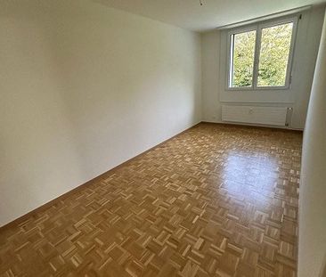 Schöne 4.5 Zimmerwohnung mit grossem Balkon in Allschwil - Photo 2