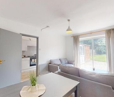 4 bedroom house to rent - Photo 2