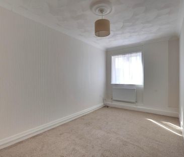 2 bedroom ground floor flat to rent - Photo 6