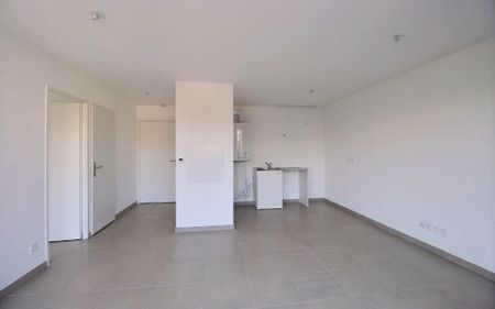 Appartement à louer 2 pièces • Marseille 5 - Photo 2