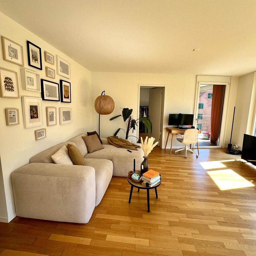 2.5 Zimmer, 69 m², 1. Stock - Photo 1