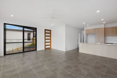 2/12 Lemon Myrtle Place, 4559, Woombye Qld - Photo 3