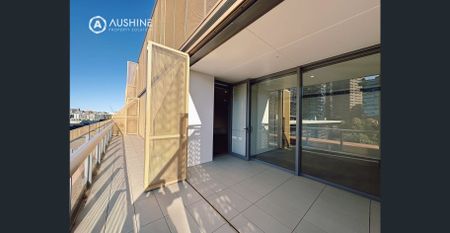 STUNNING 2 BEDROOMS APARTMENT IN CENTRAL PARK WONDERLAND WITH PARK VIEW FOR LEASE. PARTLY FURNISHED - Photo 3