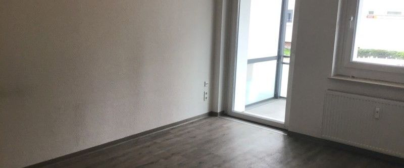 Komplett modernisierte 3-Zimmer-Wohnung in energetisch modernisiertem Gebäude - Photo 1