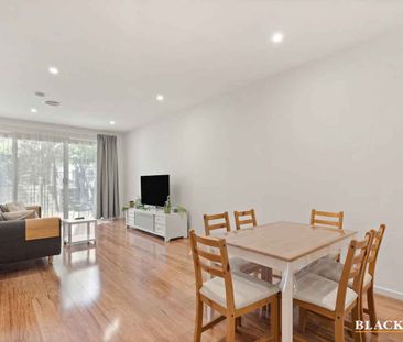 Modern Two-Bedroom Townhouse with Dual En-suites & Private Outdoor... - Photo 4