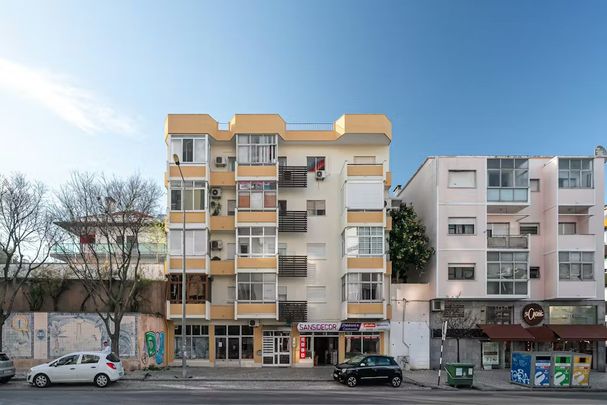 Rua Dom João de Castro, Almada, Setúbal Municipality 2800-104 - Photo 1