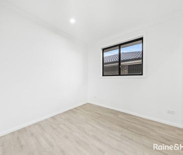 Stylish & Low-Maintenance Living (Water Included) - Photo 3