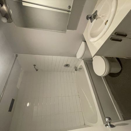 Westwood Towers - Photo 3