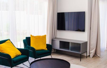 Luxury Villa for rent in Marbella Del Este, Spain - Photo 2