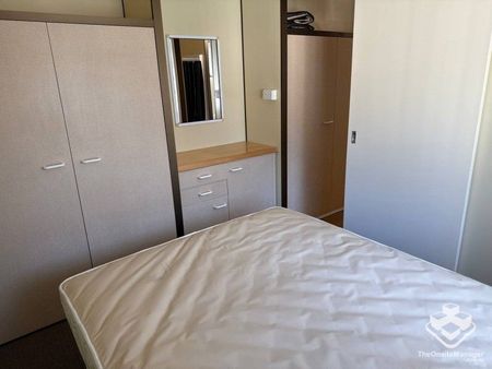 Gold Coast Long Term Rental, Standard 2-Bedroom Cabin, Min 4 month stay, Partly Furnished - Photo 4