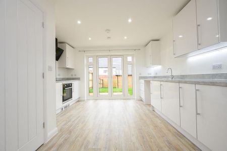 2 bedroom semi-detached house to rent - Photo 5