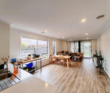 34B Second Street, Clayton VIC 3168 - Townhouse For Rent | Domain - Photo 1