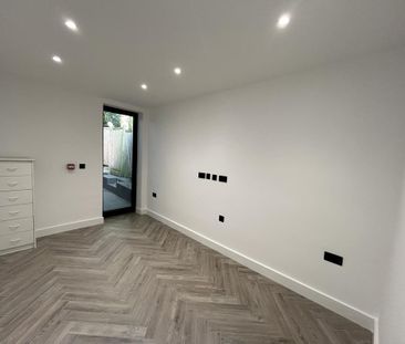 2 bedroom apartment to rent - Photo 6