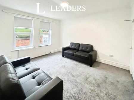 6 bedroom house to rent - Photo 2