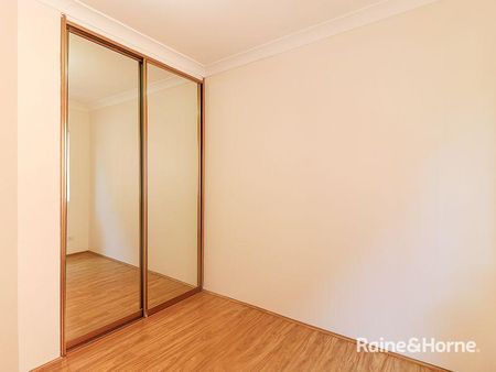 2 Bedroom Unit With Great Location! - Photo 3
